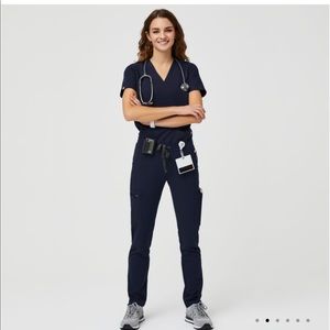 Figs Navy Scrub set ST Yola M Catarina